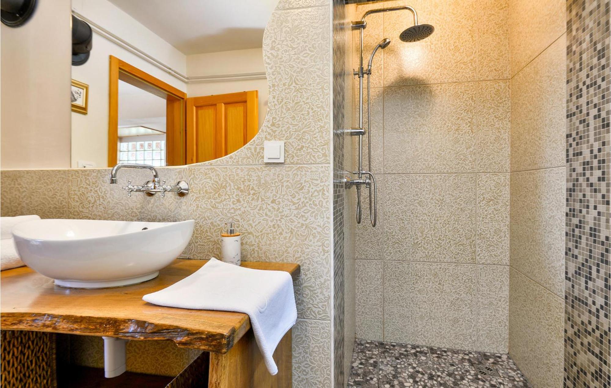 Beautiful Home In Sv,Martin Na Muri With Jacuzzi Sveti Martin Na Muri Εξωτερικό φωτογραφία